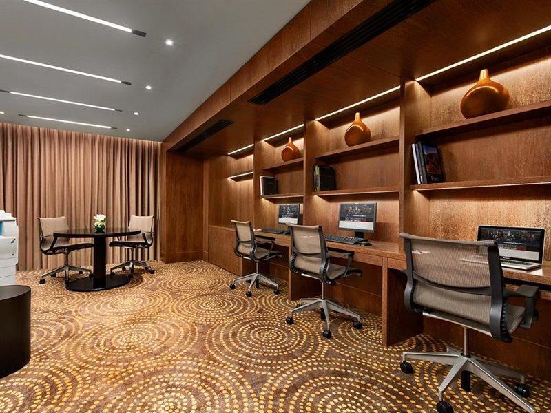 Hilton Miraflores 5*